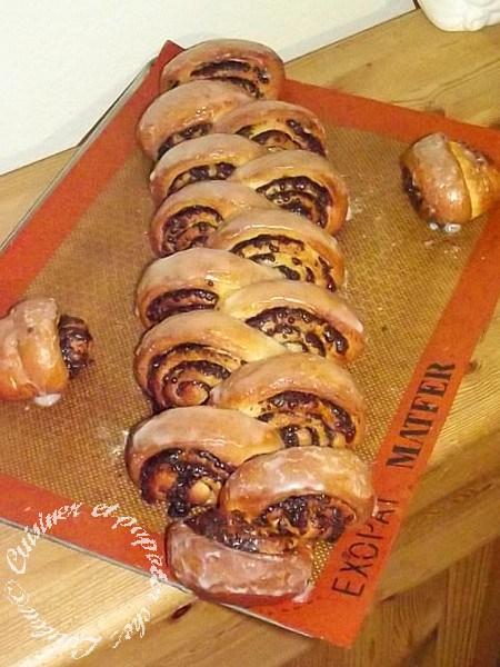 Pull apart bread chocolat roll DSCF8054