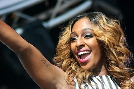 Alexandra Burke rejoint le casting de The Bodyguard à Londres !