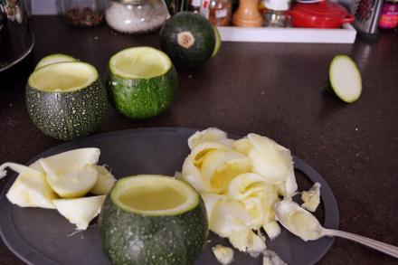 Le jeudi, c’est Veggie ! #25 Courgette farcie au tofu New Image3