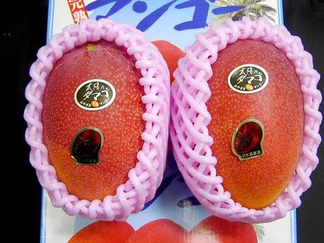 Deux mangues vendues… 4 250 euros ! (Japon) Deux mangues vendues... 4 250 euros ! (Japon)
