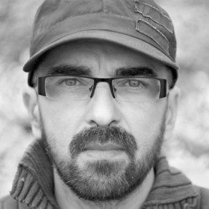 Dariusz_Klimczak_portrait Talent à suivre : Les photomontages surréalistes de Dariusz Klimczak