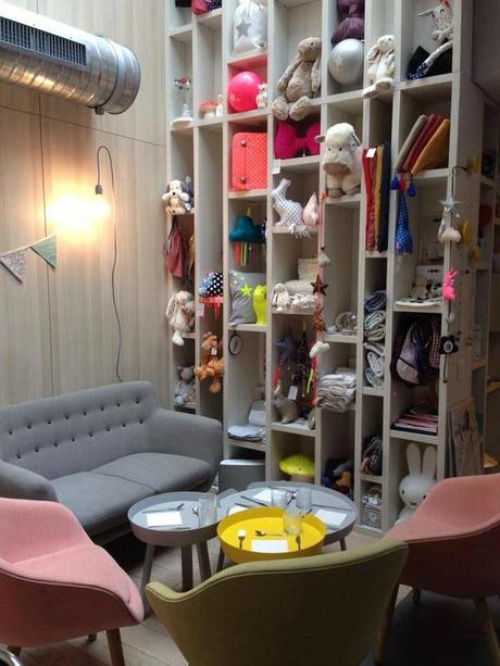 Chuuut ... Venez fêter les un an de HAPPY ZOE chez OUI MUMS ce dimanche ! 1452098_604545276273161_2004795120_n