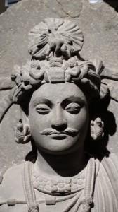 Bodhisattva debout - monastère de Shahbaz-Garhi, (Gandhara). Musée Guimet, Paris