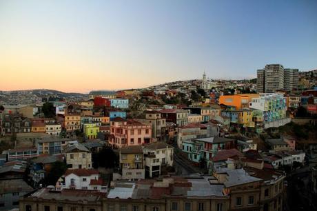 Valparaíso, la ville où des milliers de touristes passent chaque année, est durement touchée (photo creative commons Anti-Patrimonio)