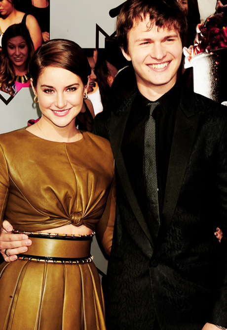 Premier extrait de Nos Etoiles Contraires : Metaphor Shailene et Ansel