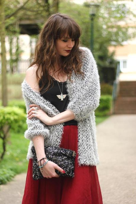 Zephired red skirt fashion blog