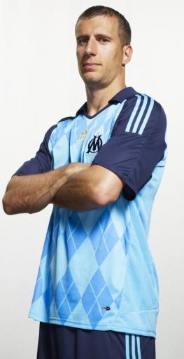 nouveau maillot -OM-saison 2008/2009: voici le nouveau maillot de l'om
