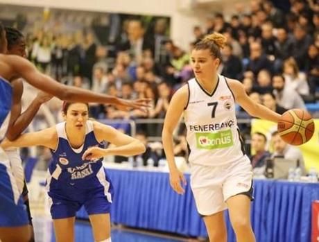 Turquie : Fenerbahce se fait encore peur Birsel-VARDARLI--Fenerbahce--vs.-Kayseri_basketfaul.com.jpg