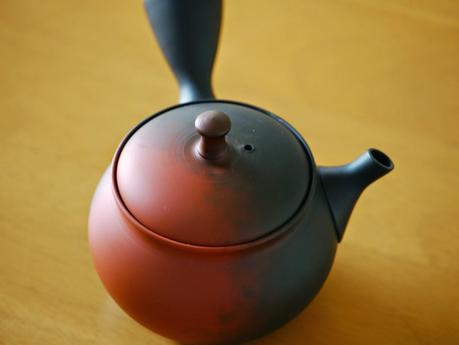 Quatre théières Tokoname par Shôryû, techniques de cuisson Quatre théières Tokoname par Shôryû, techniques de cuisson