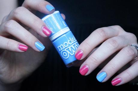 OPI Strawberry Margarita - Manucure semi-permanente avis test review Culture of Color Models Own - Cornflower Gleam HyperGel swatch OPI Strawberry Margarita - Manucure semi-permanente avis test review Culture of Color Models Own - Cornflower Gleam HyperGel swatch