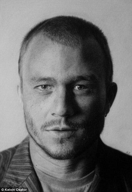 Dessins hyper réalistes en crayons à papier ! © Kelvin Okafor