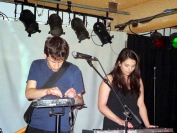 MOEIALBASH: Young Colour + Mogo au KultuurKaffee de la VUB, Ixelles, le 22 avril 2014 DSC00476.JPG