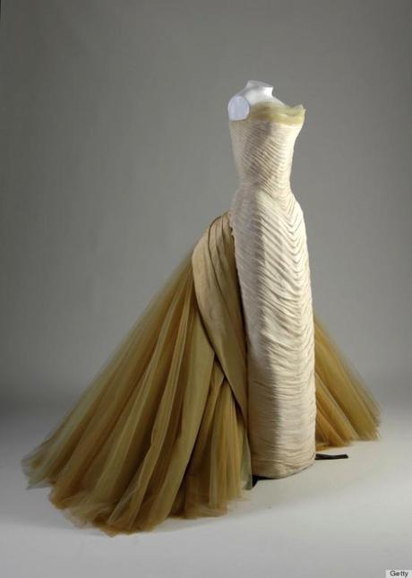 The-butterfly-gown---Charles-James-1955-7-copie-2.jpg