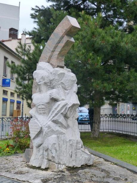 Sculptures de Saint-Etienne P1010253