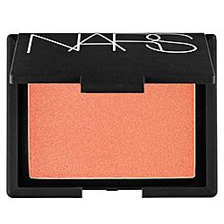 Comment être rayonnante même après une nuit blanche Le fard à joue de NARS