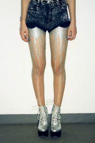 URB-Flashy-Dripping-Tights-9 Internet is Magic #9 – Jouer dans un film porno, c’est pas si évident.