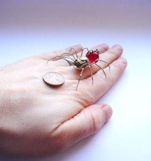 insects-made-from-watch-parts-and-discarded-objects-by-justin-gershenson-gates-a-mechanical-mind-7 Internet is Magic #9 – Jouer dans un film porno, c’est pas si évident.