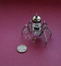 insects-made-from-watch-parts-and-discarded-objects-by-justin-gershenson-gates-a-mechanical-mind-4 Internet is Magic #9 – Jouer dans un film porno, c’est pas si évident.