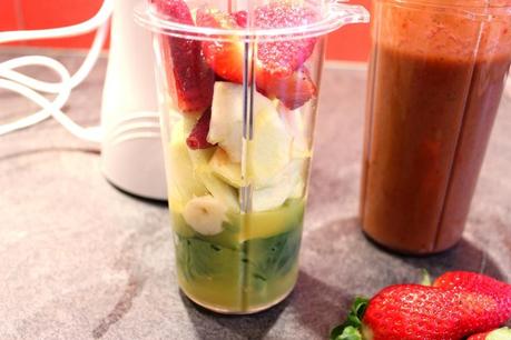 Green smoothie (fraise, banane, pomme, orange et épinard) IMG_6797r
