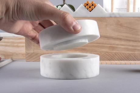 Shkatulka boite à secrets pour bureau par Lesha Galkin Shkatulka boite à secrets pour bureau par Lesha Galkin