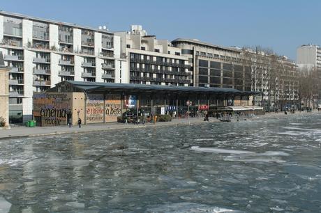 Une balade en ville ou au vert sur les bords du canal de l’Ourcq Une balade en ville ou au vert sur les bords du canal de l’Ourcq