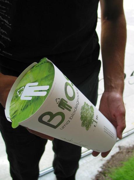 03_Urna_Bios L’urne funéraire qui fera de vous un arbre