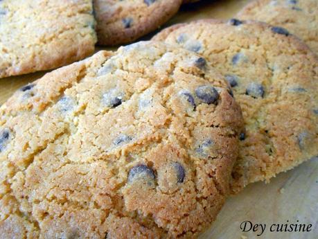 Cookies au beurre de cacahuètes & pépites de chocolat Cookies au beurre de cacahuètes & pépites de chocolat