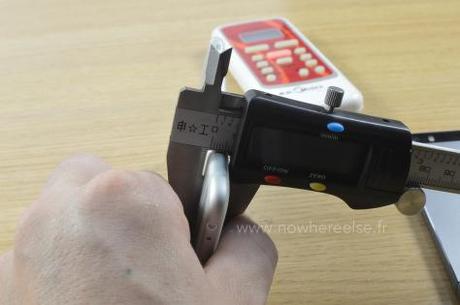 En EXCLU : Iphone 6, les vrais dimensions confirmées par une maquette industrielle ? 20140511-115948.jpg