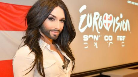 Conchita Wurst une femme à barbe ou un homme ! gagner l'Autriche à l'Eurovision 2014