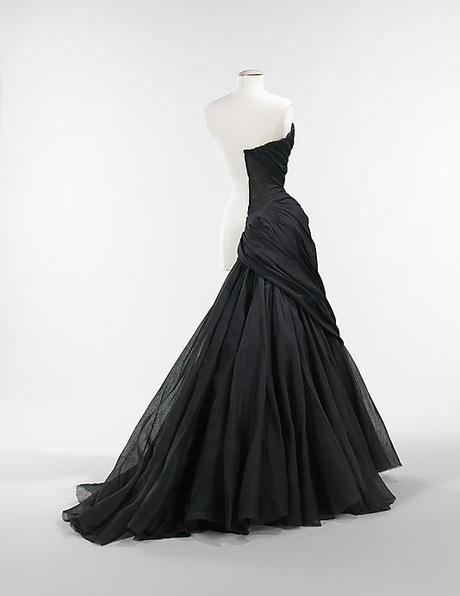 The Swan : une robe exceptionnelle de Charles James Swan-1949---Charles-james---MET-1.jpg