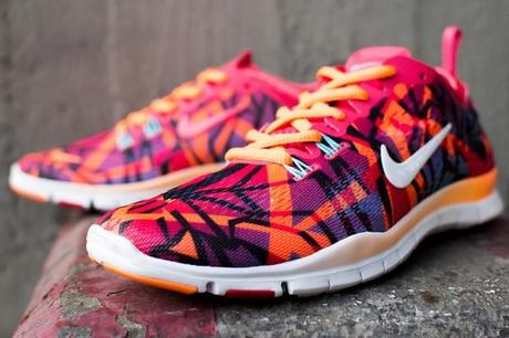 Nike Free TR Fit 5.0 – Red – Orange Nike Free Womens 5 TR Fit