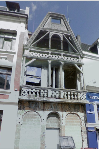 Le Dernier Bar Avant La Fin Du Monde à Lille à l’été 2014 Le batiment (mais sur Street View, il a été rénové depuis)