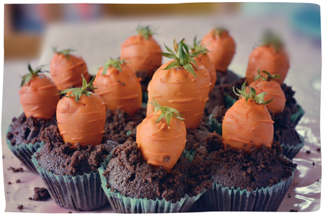 gâteaux de printemps, ou gâteaux de pâques : layer cake façon tiramisu et gâteaux jardins. Muffins chocolat, fraises façon carottes gâteaux de printemps, ou gâteaux de pâques : layer cake façon tiramisu et gâteaux jardins. Muffins chocolat, fraises façon carottes