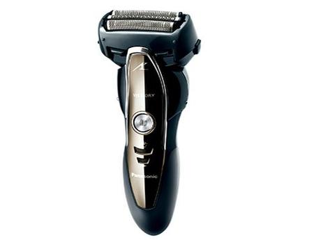 Quoi de neuf côté rasage ? rasoir-electrique-panasonic-st25-blog-beaute-soin-parfum-homme