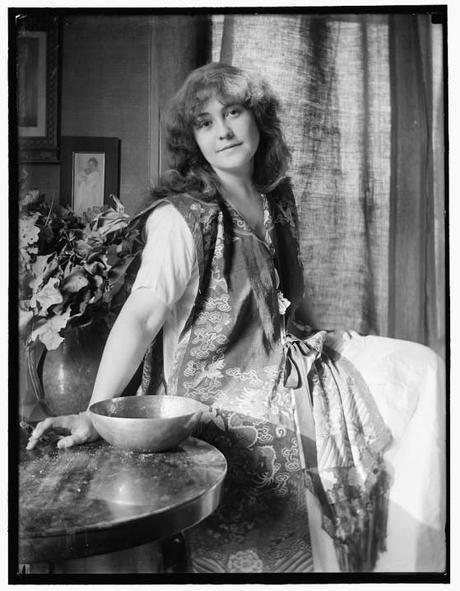 Rose-O-Neill--ca.1907.jpg