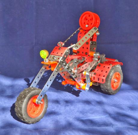 Meccano, Tricycle de la boite 7530