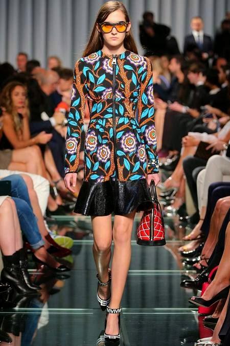 Le tout premier défilé Louis Vuitton croisière se passe dans la Principauté... Le tout premier défilé Louis Vuitton croisière se passe dans la Principauté...