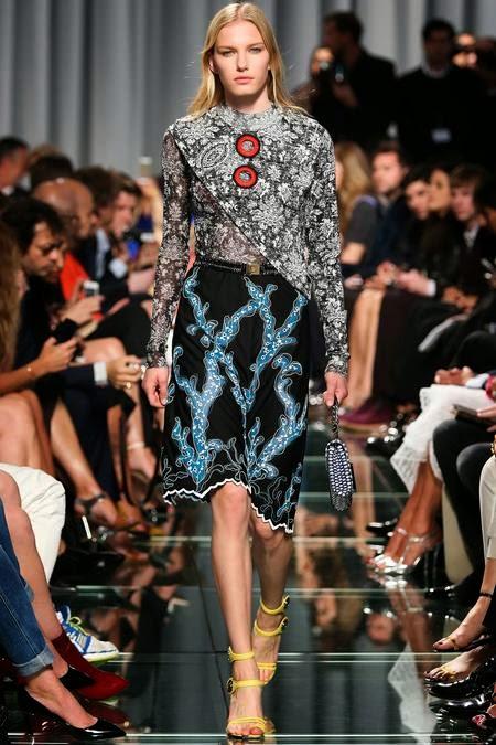 Le tout premier défilé Louis Vuitton croisière se passe dans la Principauté... Le tout premier défilé Louis Vuitton croisière se passe dans la Principauté...