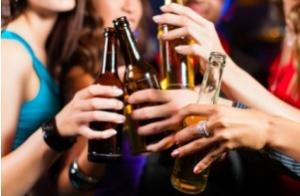 ALCOOL: A 20 ans, le plaisir de l'ivresse fait le risque de dépendance  – Biological Psychiatry