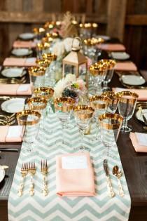 La folie du chevron! pin-by-junebug-weddings-on-spring-wedding-inspiration-pinterest