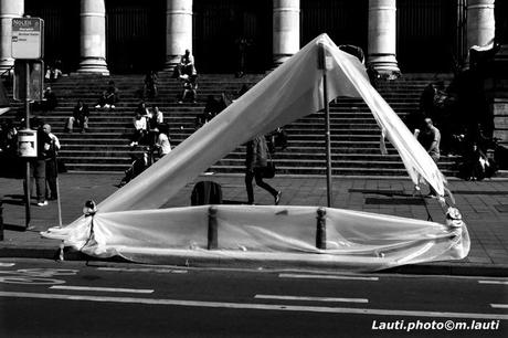 Tente improvisée Tente improvisée