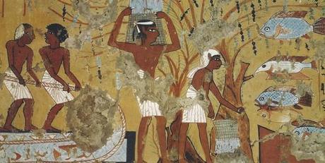 Les anciens Égyptiens mangeaient-ils comme nous ? Si vous êtes végétarien, probablement... ! En Égypte antique ! Pêcheur au bord du Nil pratiquant la pêche au filet et la