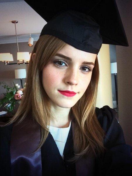 Photo : Emma Watson est diplômée de l'Université de Brown