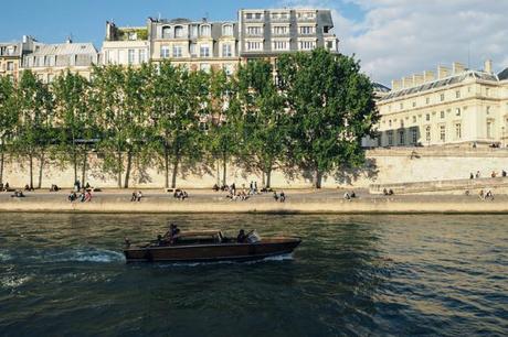 Paris Seine boat