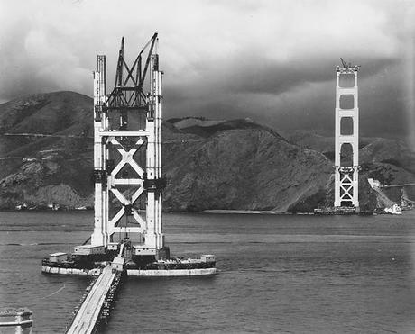 Construction-Golden-Gate-Bridge-tour-sud-mogwaii-1936