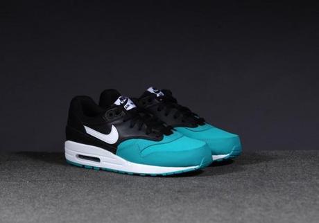 Nike Air Max 1 (GS) Turbo Green/Black Nike-Air-Max-1-GS-turbo-green-black