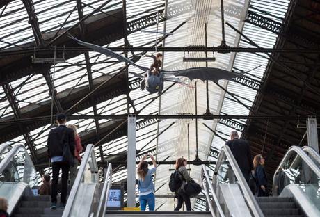 Cinéma : Les #Dragons envahissent la Gare de Lyon Dragons 2 film - Paris Gare de Lyon