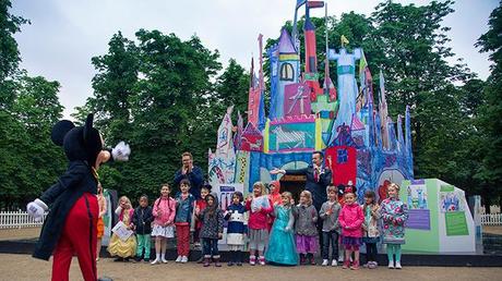 Disneyland Paris créé un château à partir de dessins d'enfants
