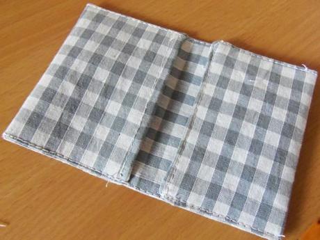 DIY: Mon porte-cartes fait à la main P6045108