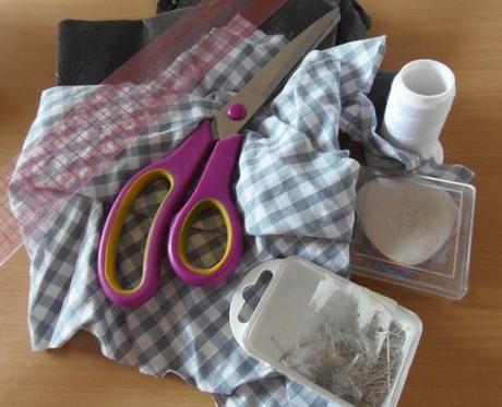 DIY: Mon porte-cartes fait à la main P6045100